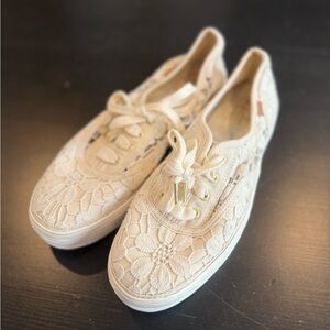 Keds Women's Cream Floral Lace Sneakers